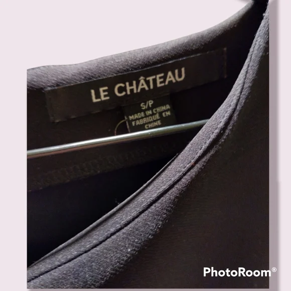 🌷 Flattering Dress with Bell Sleeves - Picture 5 of 5